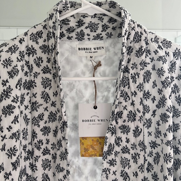 Sweater - Picture 2 of 3